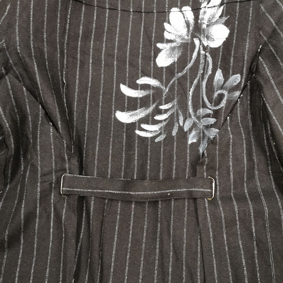 Blazer - Picture 6 of 8